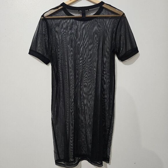 Forever 21 - T-Shirt Sheer Mesh Short Sleeve Round Neckline - Size S - Black - Picture 3 of 7